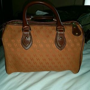 Dooney & Bourke