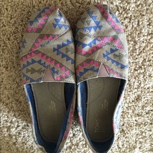 Authentic Toms Flats 5.5