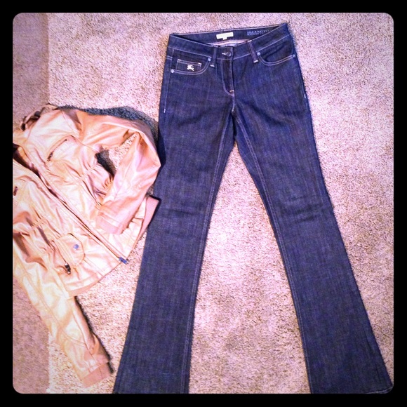 ✨BURBERRY JEANS✨NWOT must haves!!
