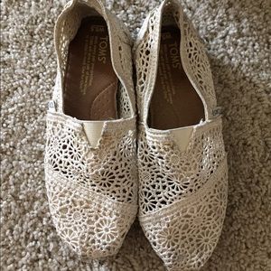Authentic Toms Flats 5.5