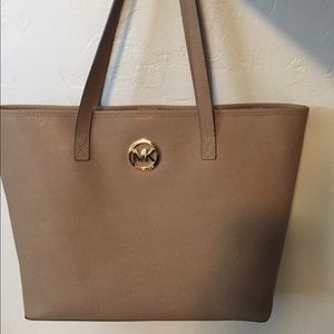 Michael Kors Tote