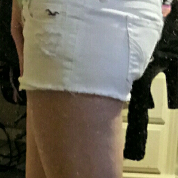 Shorts - Picture 3 of 3