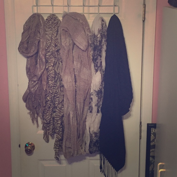 5 scarves (2 infinity)