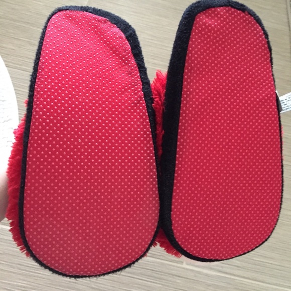 Lady bug pillow pet slippers - Picture 3 of 4