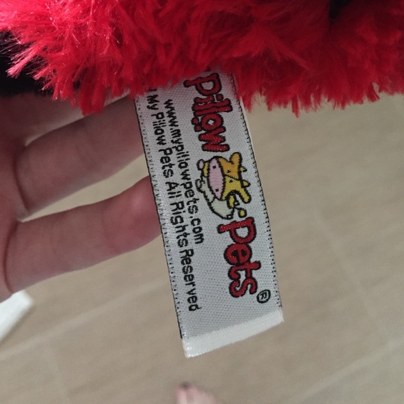 Lady bug pillow pet slippers - Picture 4 of 4