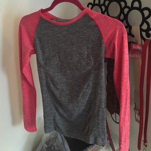 VS sport long sleeve workout shirt