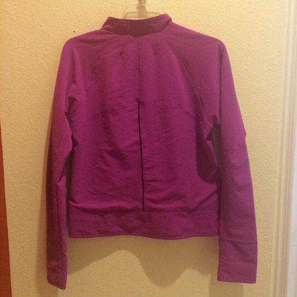 Nike Jackets - Picture 2 of 4