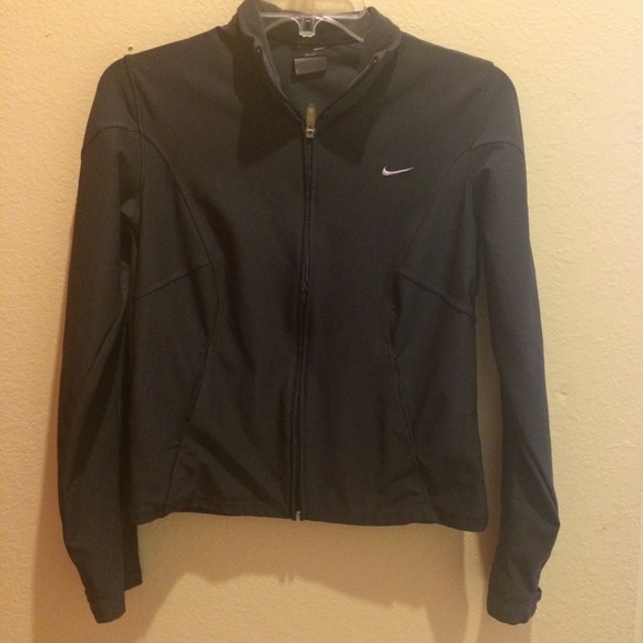 Nike Jackets - Picture 3 of 4