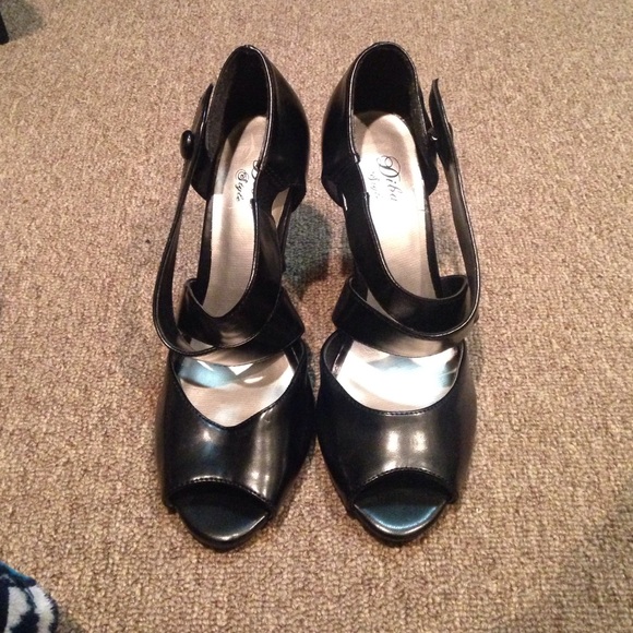 Black strapped heels