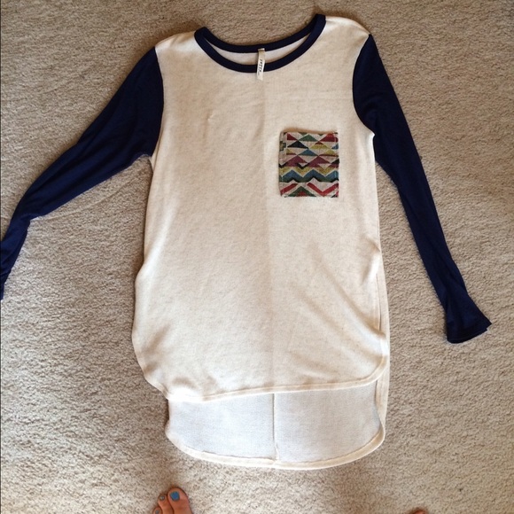 Oversized raglan sweater
