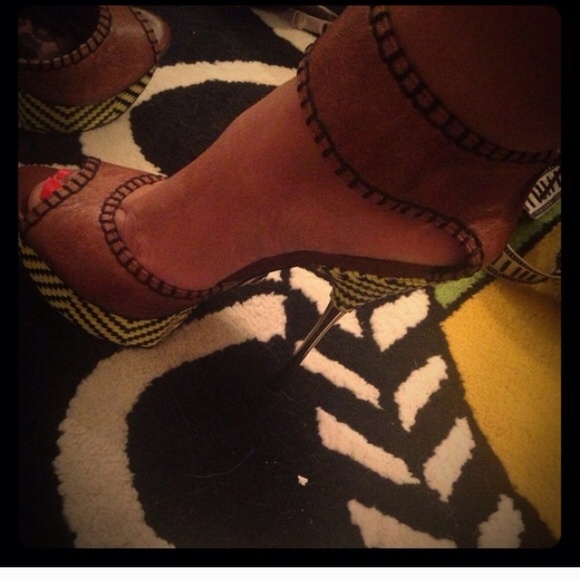 Betsey Shoes!!!