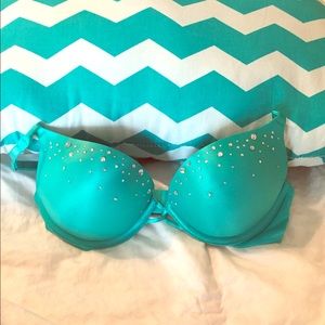 Victoria Secrets Bombshell Bra