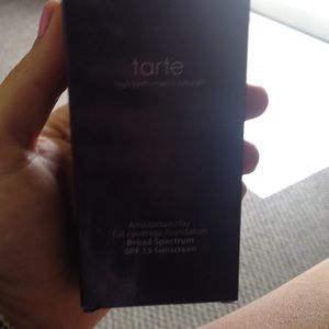 Tarte Amazonian clay foundation