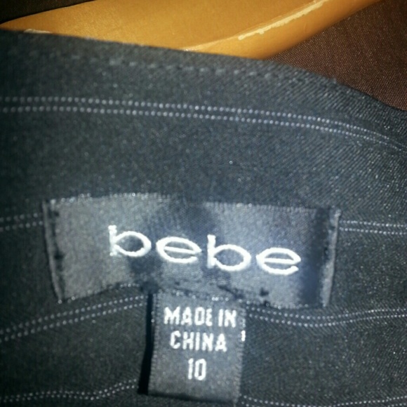 Gorgeous BEBE pencil skirt - Picture 4 of 4