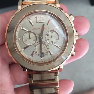 Michael Kors rose gold and horn watch