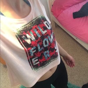 Pink cropped loose fitting shirt