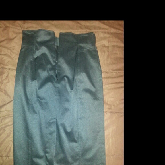 Goegeous Black White Market Black pencil skirt - Picture 2 of 3