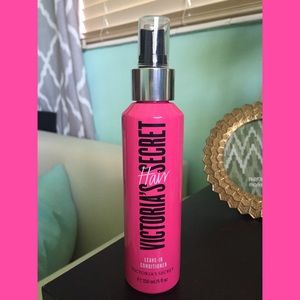 Victoria's Secret hair leave in spray conditioner