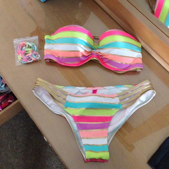 Victoria's Secret Other - 🚫🚫SOLD! Victoria's Secret bikini TOP ONLY!!!!