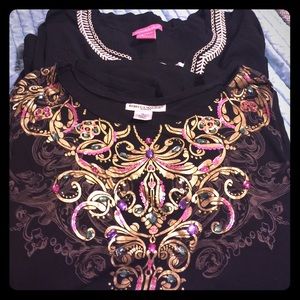 Bundle of two mid sleeve tops and two clasps.