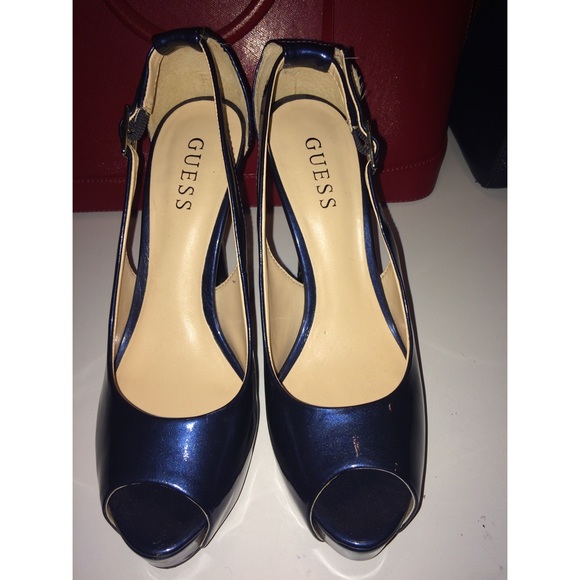 Guess Navy Blue Peep Toe Pump 7.5