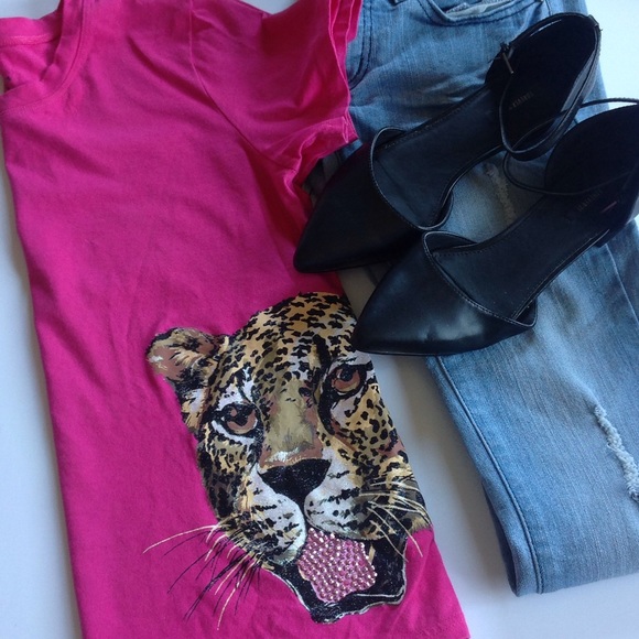 { BOGO 50% } VS Graphic Tee