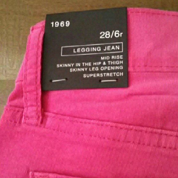 *SOLD* NOT For Sale* NWT! 1969 Gap Hot Pink Cords - Picture 4 of 4