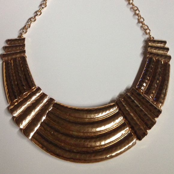 Forever 21 Gold Plate Necklace - Picture 1 of 2