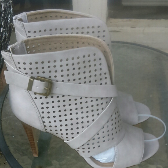 Light Taupe -like open toe booties