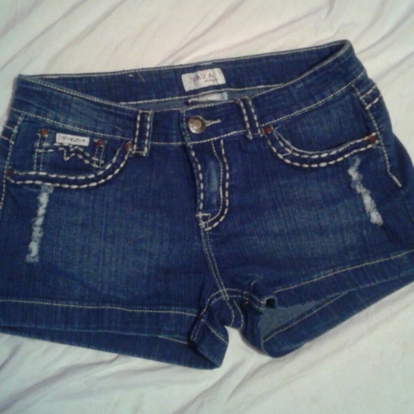 Size 13 saza shorts