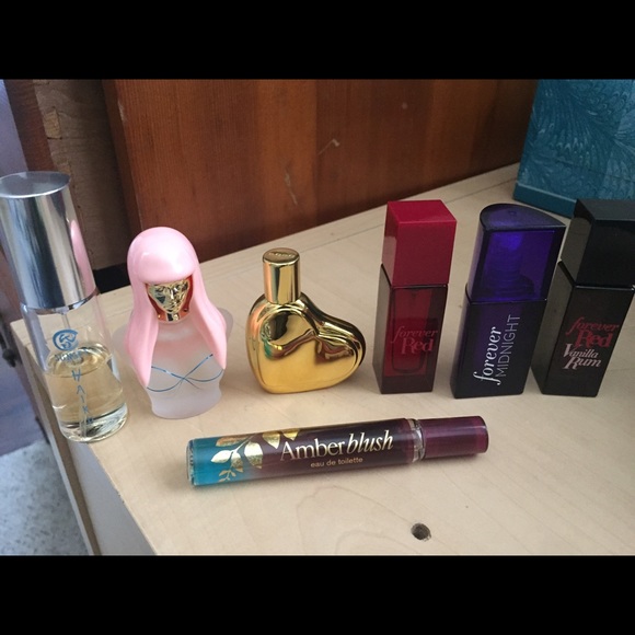 Lot of perfumes for Lydia