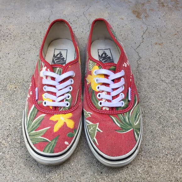 Special addition Hawaiian Print Vans