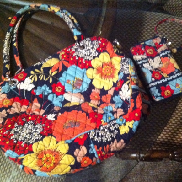 Vera Bradley purse and matching wallet!!