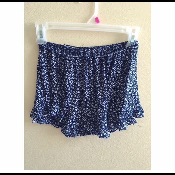 💕Rare Brandy royal blue flower vodi shorts 💕 - Picture 2 of 4