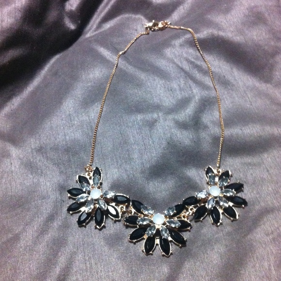 Jewelry - black and gold statement necklace