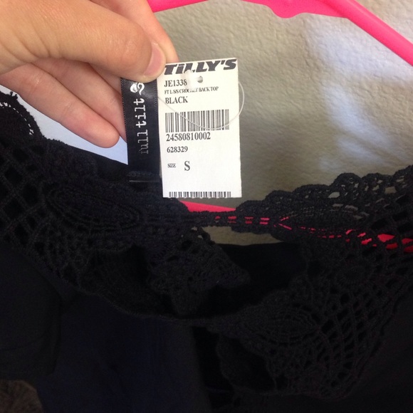 Chiffon Black open back top - Picture 3 of 3