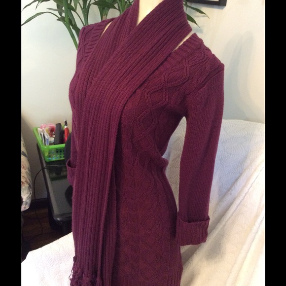 "DEREK HEART" DRESS - Picture 3 of 4
