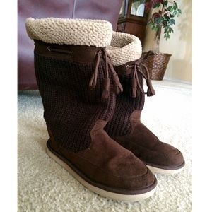 Brown boots