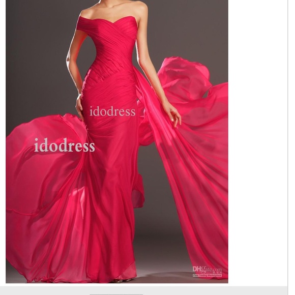 Dresses & Skirts - Beautiful Cocktail/Prom Dress