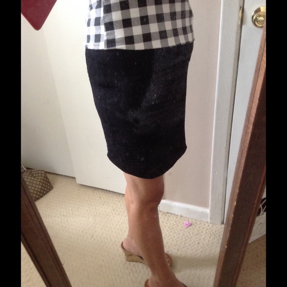 ROCK & REPUBLIC Pencil Black fitted skirt