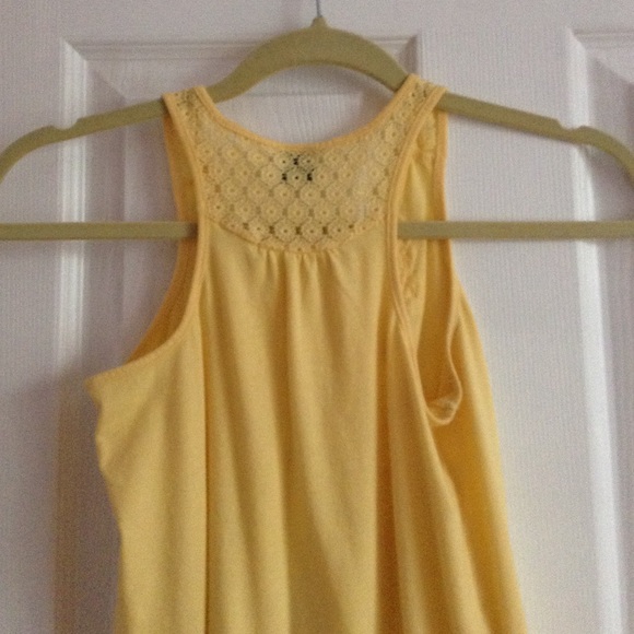Yellow tank - Picture 2 of 2