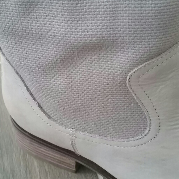 ALDO Legieria-37 Booties New In Box - Picture 4 of 4