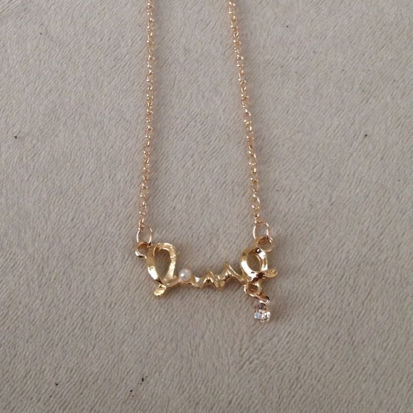 ❤ LOVE Word Necklace - Picture 2 of 3