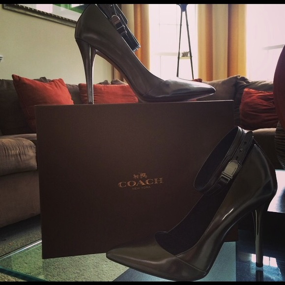 Beautiful coach pumps