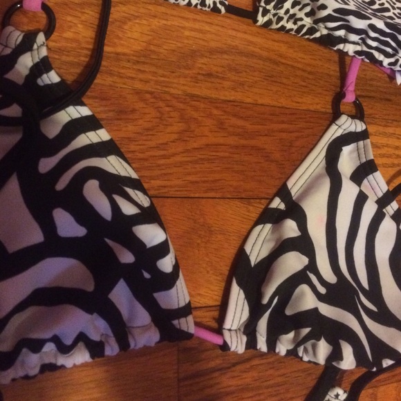 Bathing suit top bundle - Picture 3 of 4