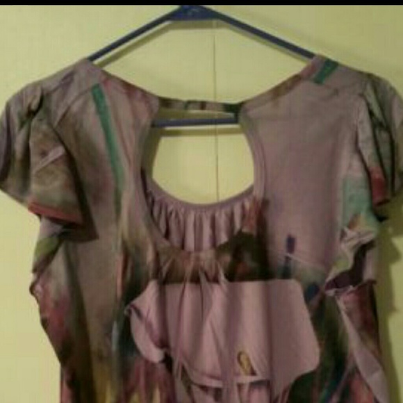 Keyhole top. - Picture 4 of 4