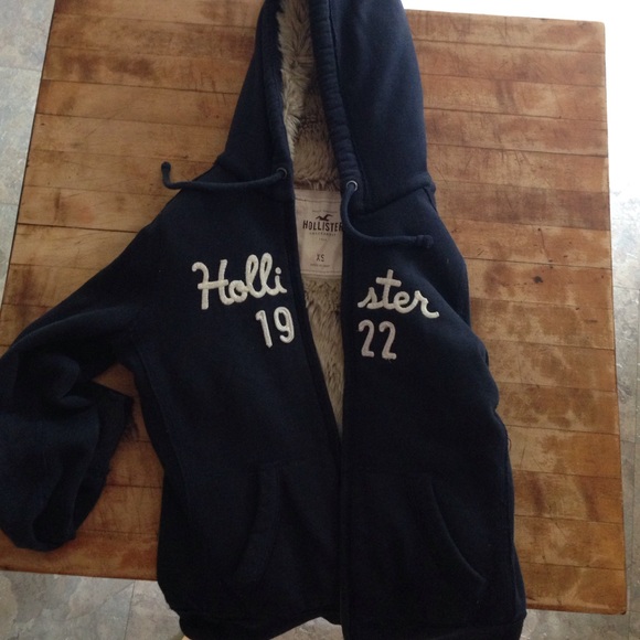 Hollister jacket wore it just  a few times