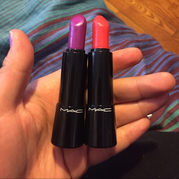 MAC LIPSTICKS!