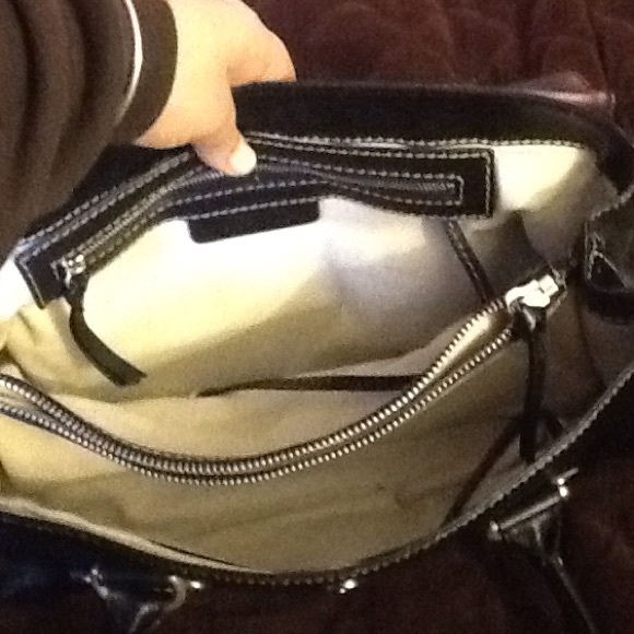 EUC Michael Kors Purse - Picture 3 of 4