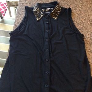 Sleeveless top